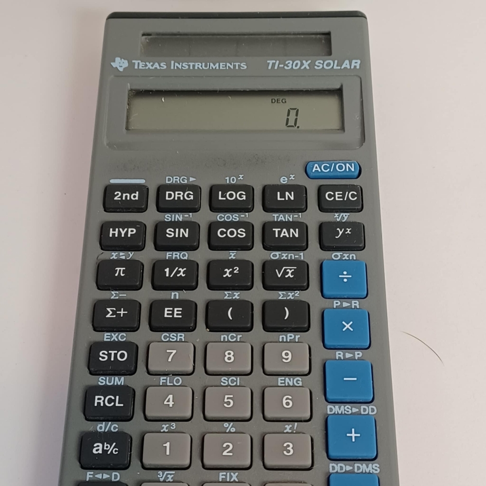 Texas Instruments TI-30X Calculator w/‎ Cover *Tested and Working*